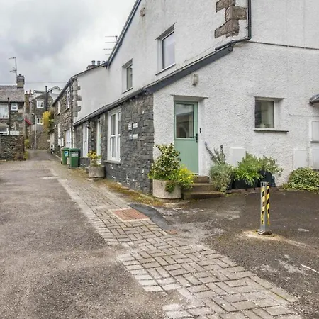 The Retreat, Steps From Amenities