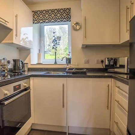 The Retreat, Steps From Amenities Appartement Windermere
