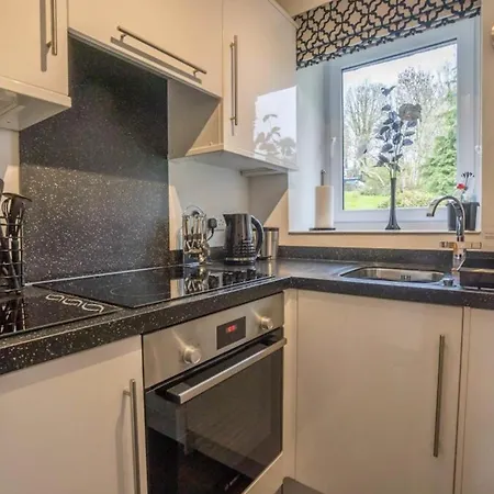 The Retreat, Steps From Amenities *